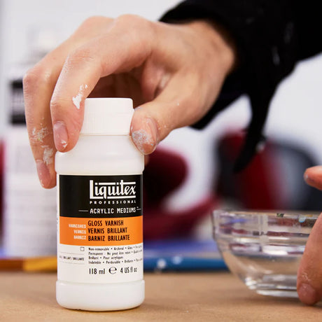 Liquitex Professional blizgus lakas