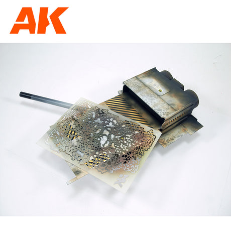 AK Interactive lankstus šablonas aerografijai