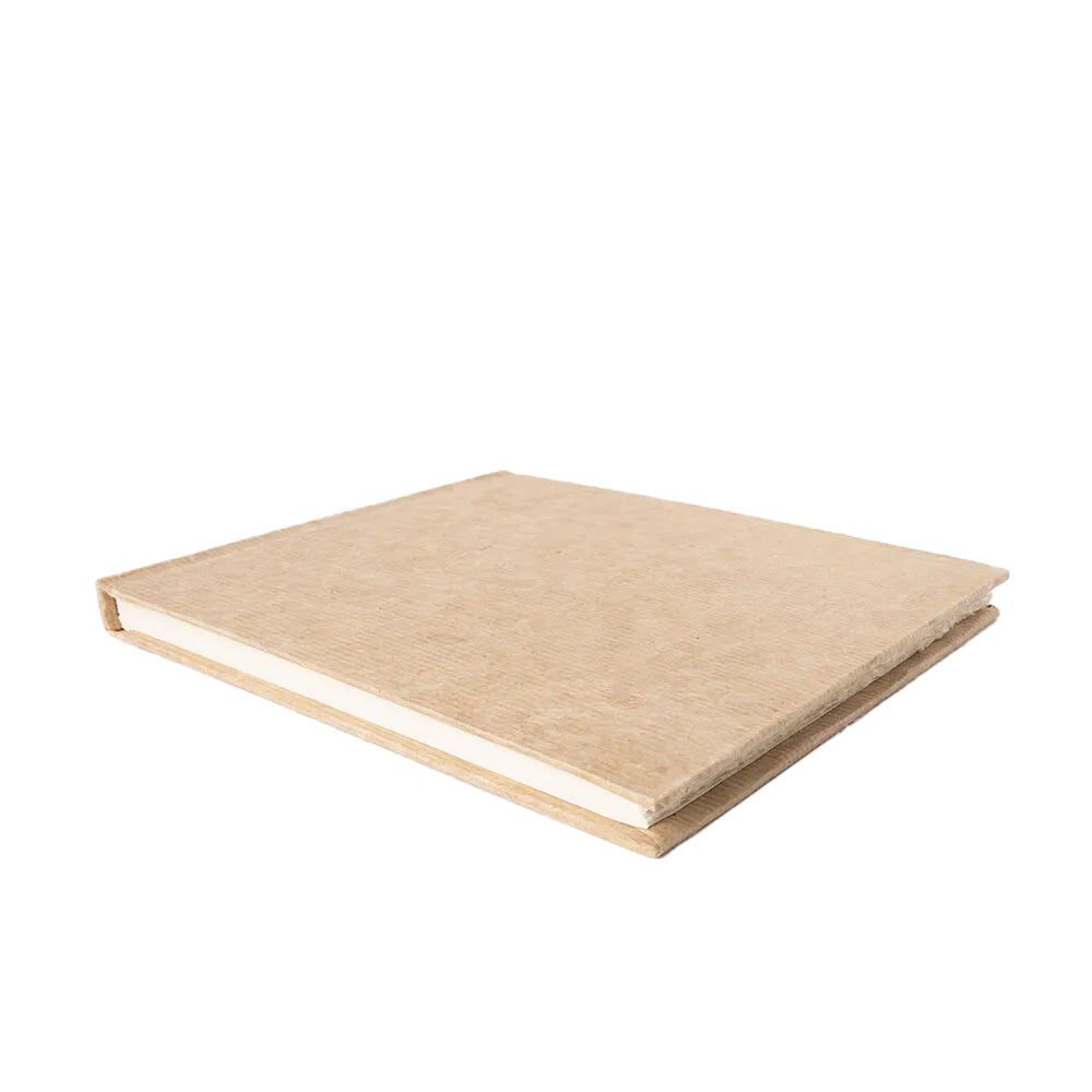 Khadi rankų darbo popieriaus eskizavimo knygutė kieta nugarėle iš Indijos, 40 psl., 210 gsm